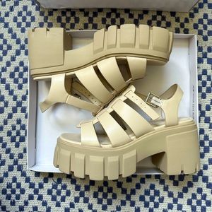 Madden girl lug sole platform off white sandals, new in box
